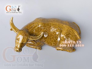 Tượng Linh Vật Trâu vàng dáng nằm  cao 11,5cm