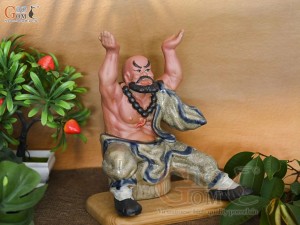 Tượng Lỗ Chí Thâm men rạn, cao 22cm