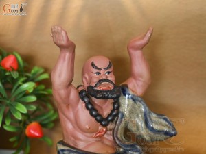 Tượng Lỗ Chí Thâm men rạn, cao 22cm