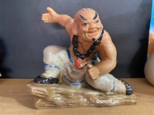 Tượng Lỗ Chí Thâm men rạn tay ngang, cao 22cm