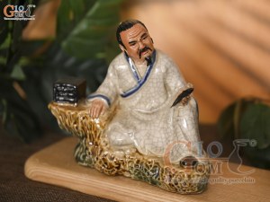 Tượng Lý Bạch đọc sáng men rạn, cao 15cm