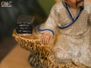 Tượng Lý Bạch đọc sáng men rạn, cao 15cm
