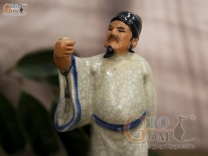 Tượng Lý Bạch say trăng men rạn, cao 26cm