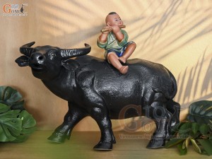 Tượng mục đồng cưỡi trâu thổi sáo, dài 45cm Tượng mục đồng cưỡi trâu thổi sáo, dài 45cm