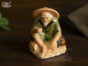 Tượng ông lão câu men màu, cao 9cm