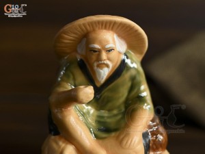 Tượng ông lão câu men màu, cao 9cm