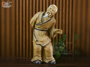 Tượng ông lão mai men nâu, cao 45cm (ghép cây)