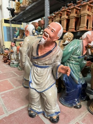 Tượng ông lão mai men rạn ghép cây, cao 55cm Tượng ông lão mai men rạn ghép cây, cao 55cm