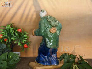 Tượng ông lão mai men xanh, cao 30cm (ghép cây)