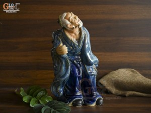 Tượng ông lão mai men xanh, cao 33cm (ghép cây)