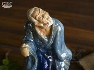 Tượng ông lão mai men xanh, cao 33cm (ghép cây)