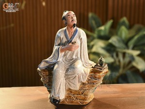 Tượng ông thần trà men rạn, cao 27cm