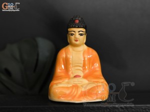 Tượng Phật Tổ men màu vàng, cao 7.5cm