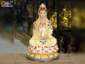 Tượng Quan Âm ngồi đài sen men màu, cao 35cm