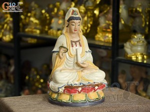 Tượng Quan Âm ngồi đài sen men rạn, cao 35cm