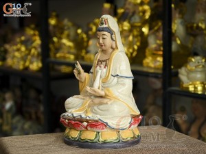 Tượng Quan Âm ngồi đài sen men rạn, cao 35cm