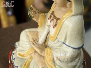 Tượng Quan Âm ngồi đài sen men rạn, cao 35cm
