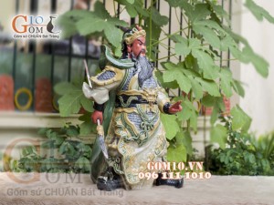 Tượng Quan Công men rạn, cao 80cm