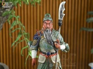 Tượng Quan Công men xanh, cao 46cm