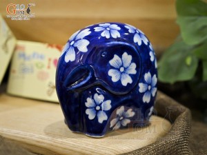 Tượng sứ decor dáng Voi màu xanh, cao 9.5cm