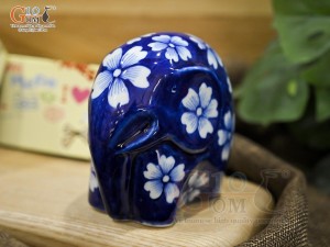 Tượng sứ decor dáng Voi màu xanh, cao 9.5cm