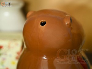 Tượng sứ tiết kiệm capybara màu nâu, cao 17cm