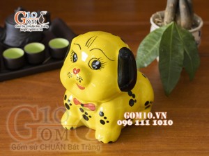 Tượng sứ tiết kiệm Chó đốm màu vàng, cao 20cm