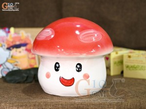Tượng sứ tiết kiệm dáng nấm lùn màu đỏ, cao 16cm
