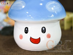 Tượng sứ tiết kiệm dáng nấm lùn màu xanh dương, cao 16cm