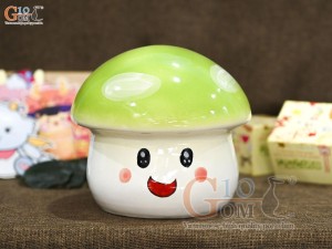 Tượng sứ tiết kiệm dáng nấm lùn màu xanh lá, cao 16cm
