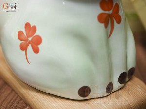 Tượng sứ tiết kiệm dáng ngựa màu xanh, cao 22cm