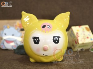 Tượng sứ tiết kiệm kuromi vàng, cao 17cm