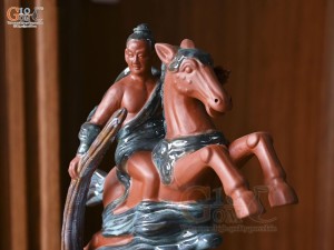 Tượng Thánh Gióng cưỡi ngựa, cao 35cm