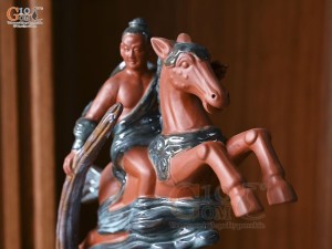 Tượng Thánh Gióng cưỡi ngựa, cao 35cm