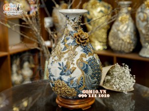 Tỳ bà men rạn đắp nổi Công Đào Phú Quý, cao 45cm