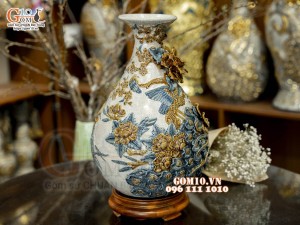 Tỳ bà men rạn đắp nổi Công Đào Phú Quý kênh, cao 45cm