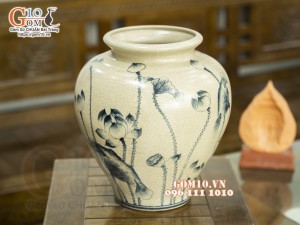 Vò cổ men rạn vẽ sen, 32cm