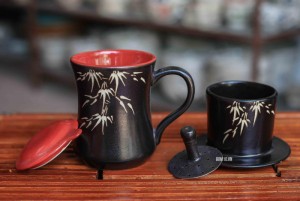 Bộ phin cà phê men gốm khắc trúc( Nắp vàng - xanh - đỏ )